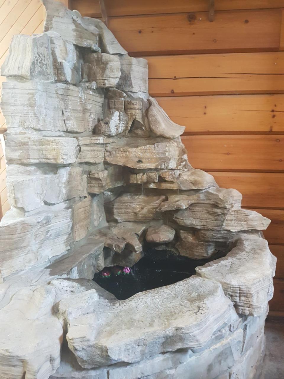 The Spirit Rock Outpost & Lodge Wiarton Bagian luar foto